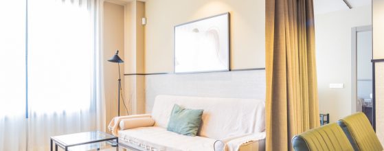 Apartamentos cerca de El Carmen Valencia - salón en 87 Llaves