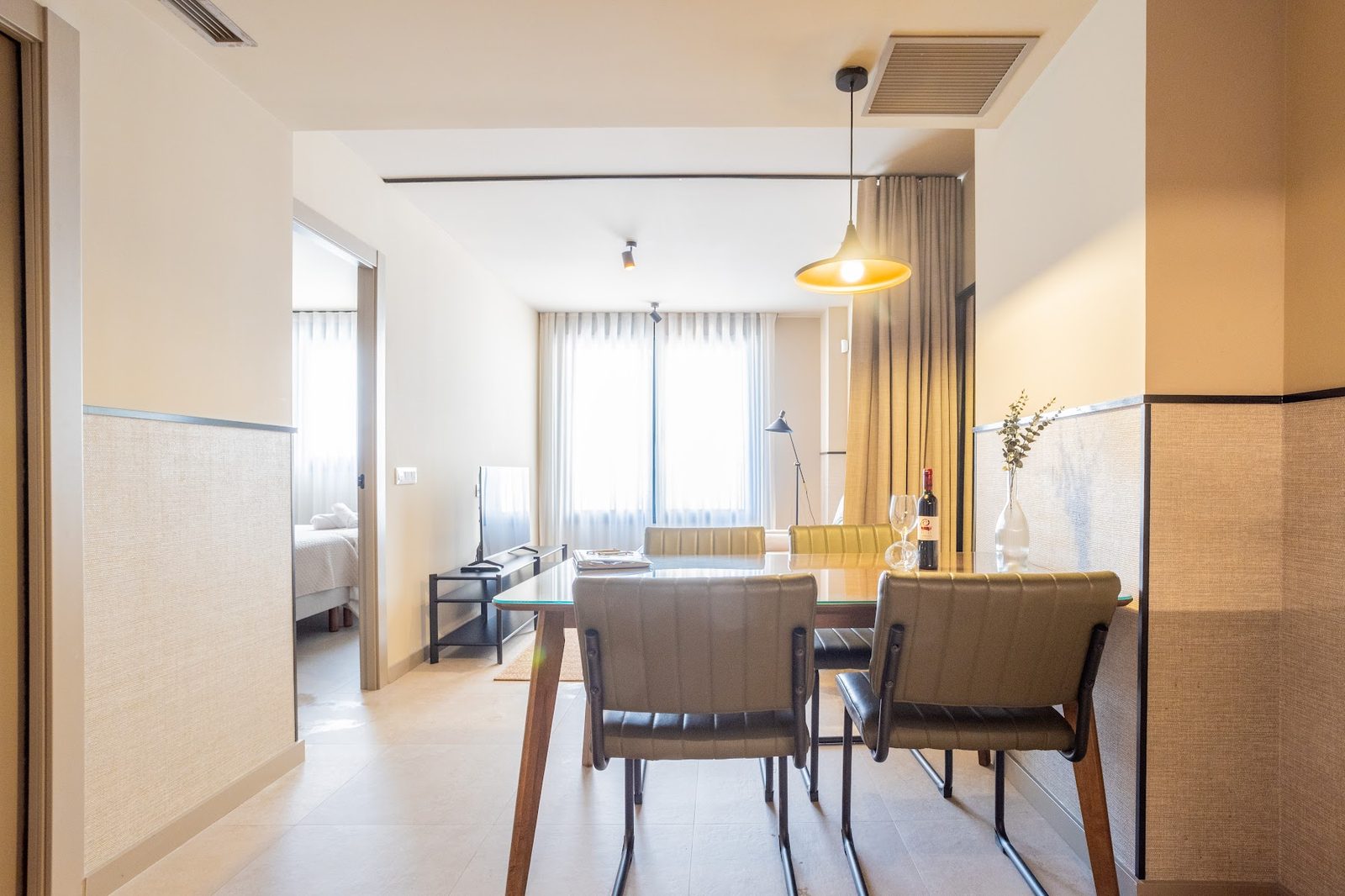 Vista general del apartamento turístico en Valencia centro — 87 Llaves