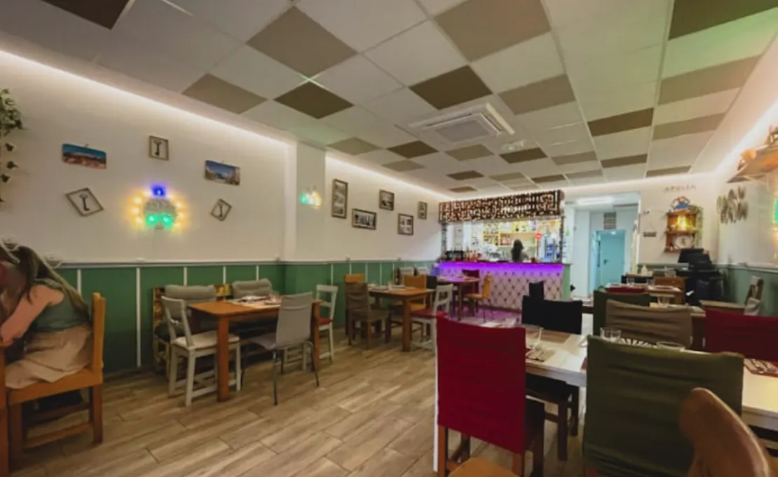 Restaurante Pizzería Harinella, restaurante cerca de los apartamentos 87 Llaves en Valencia